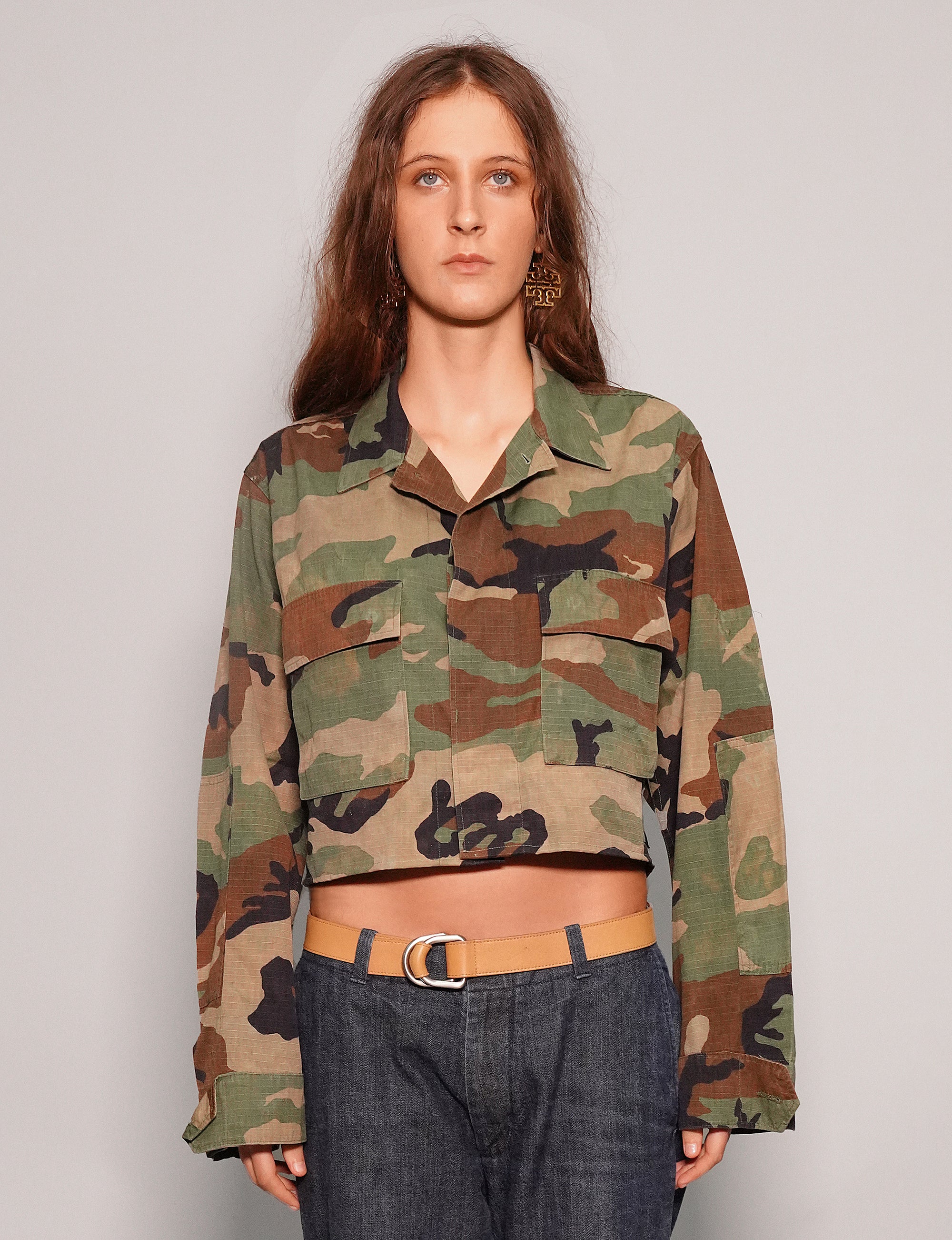 Party Back Cropped Shirt - Black Sequin - Camo