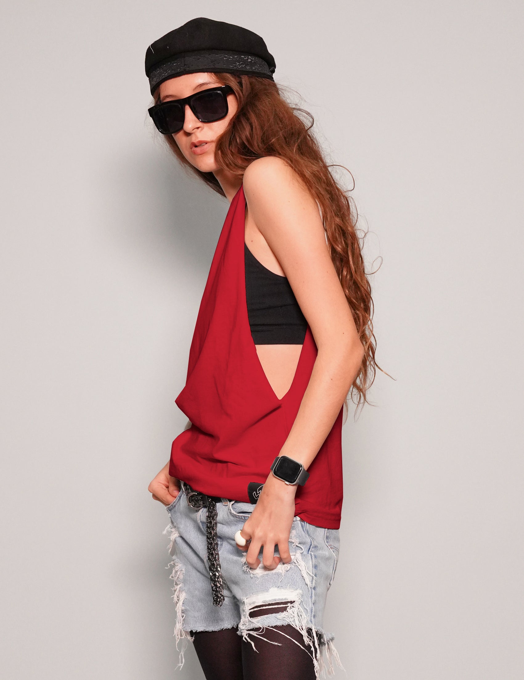 'Love Your Idols' Vest in Red