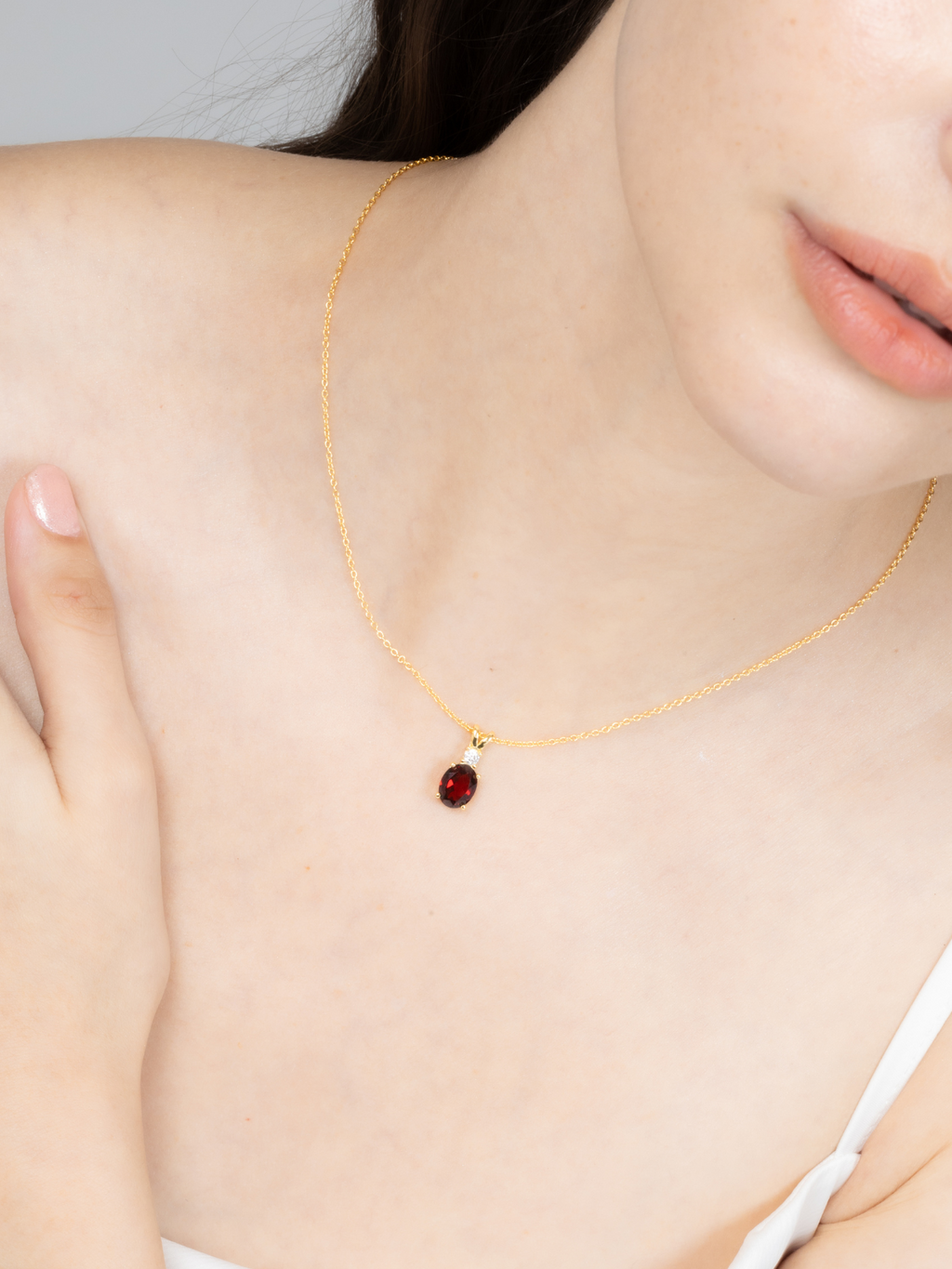 Essential Garnet Jewellery Set in 18k Gold Vermeil