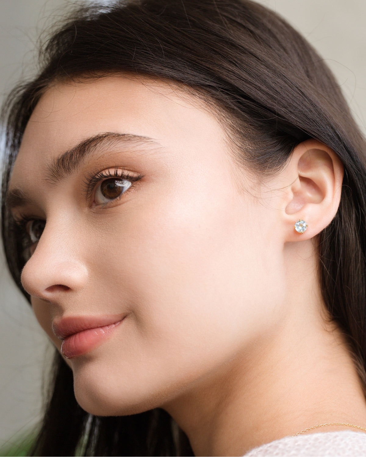 Blue Topaz Round Stud Earrings 6 mm in 18k Gold Vermeil