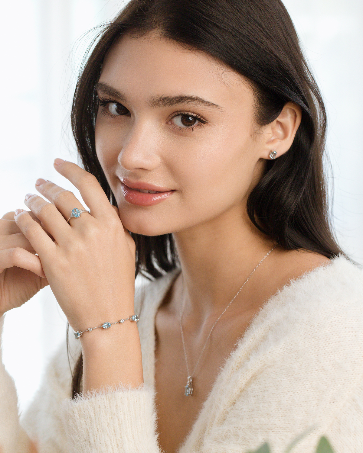 Essential Blue Topaz Jewellery Set in Sterling Silver