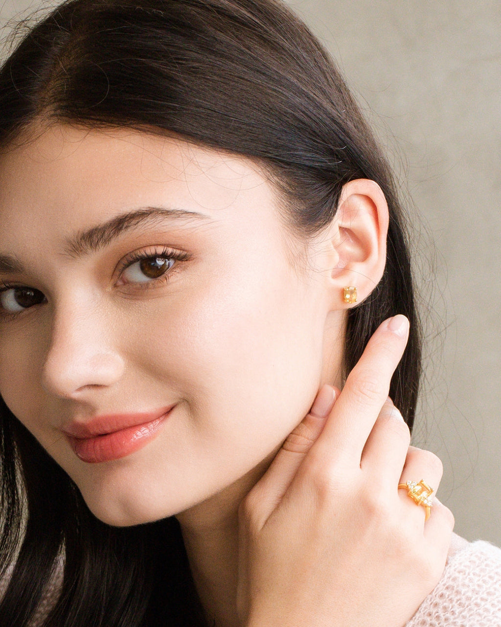 Citrine Oval Earrings in 18k Gold Vermeil