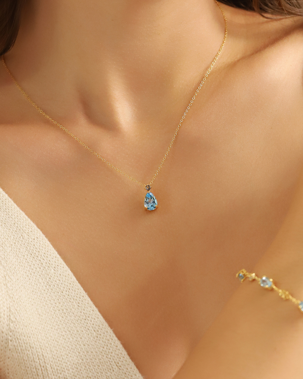 Blue Sapphire & Blue Topaz Pear Cut Pendant Necklace in 18k Gold Vermeil