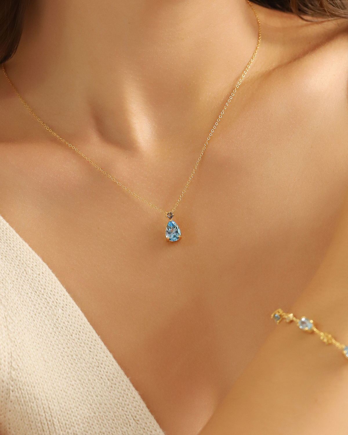Blue Sapphire & Blue Topaz Pear Cut Pendant Necklace in 18k Gold Vermeil