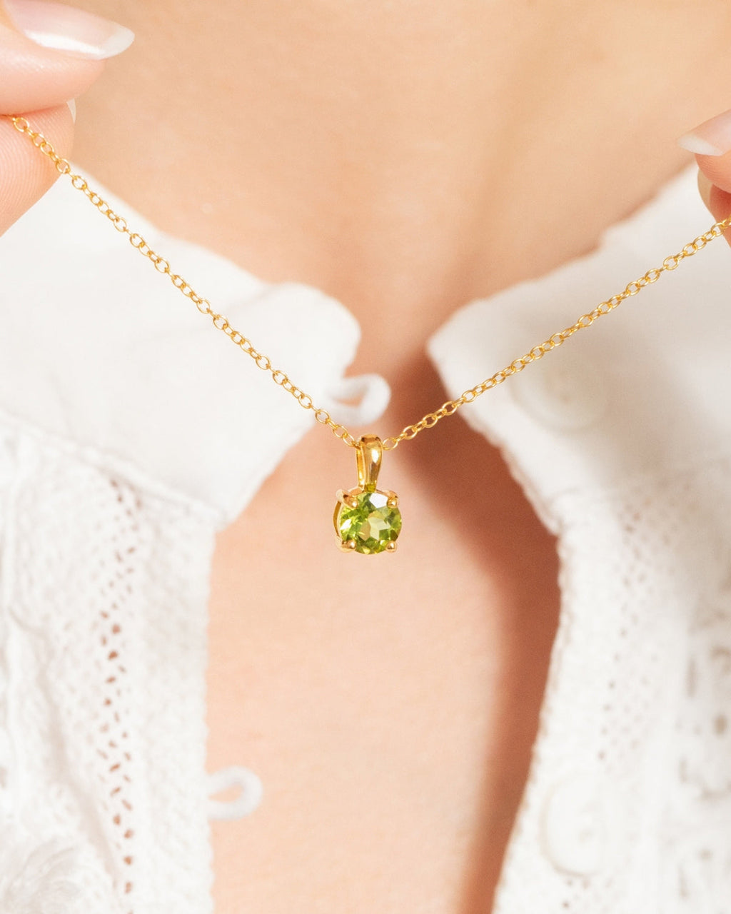 Peridot Solitaire Pendant Necklace in 18k Gold Vermeil