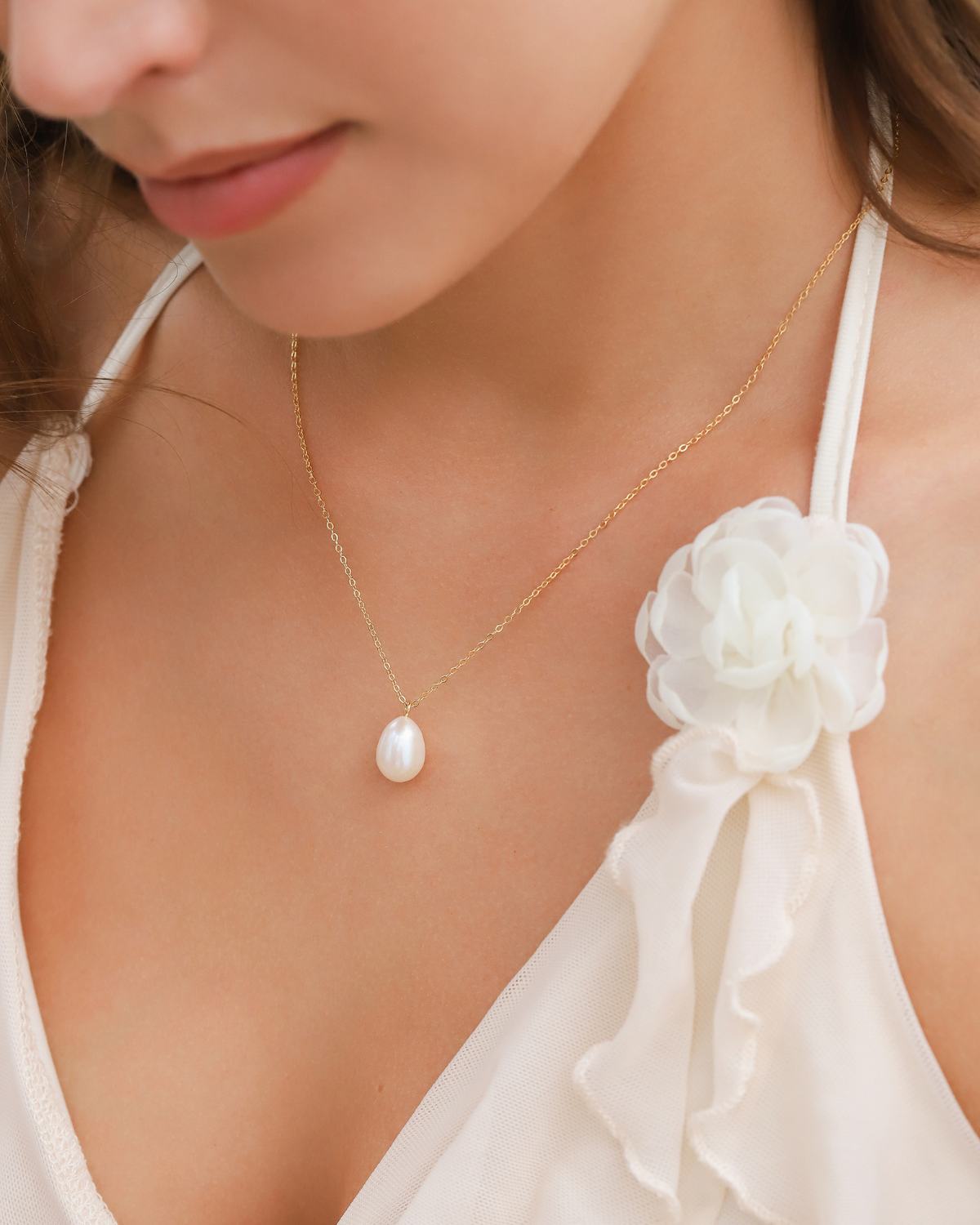 Large Pearl Pendant Necklace in 18k Gold Vermeil