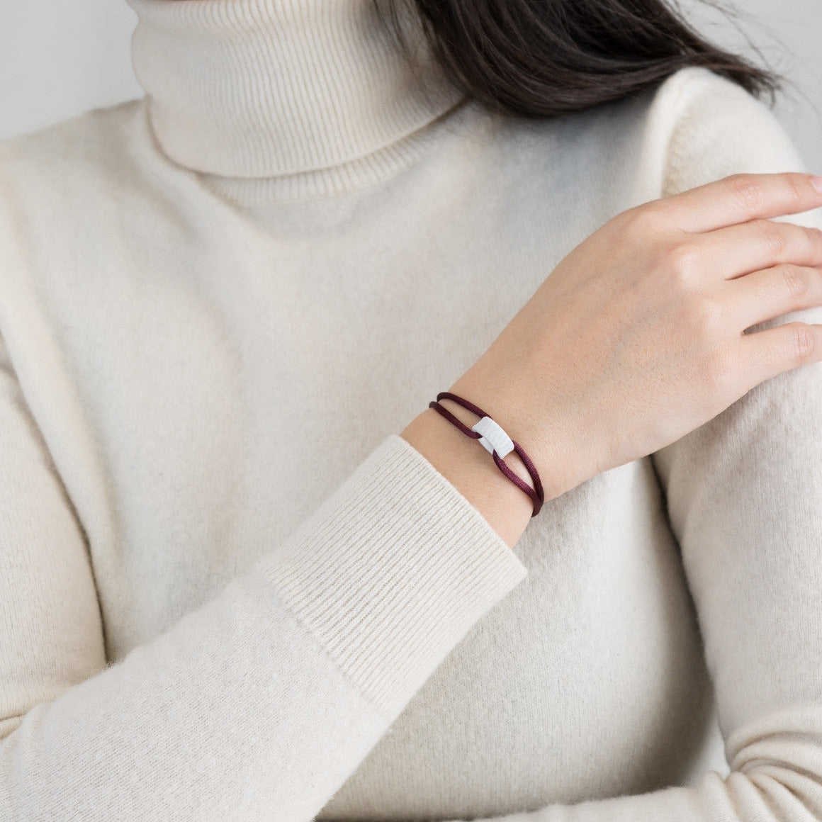 Snow Regent Cord Bracelet