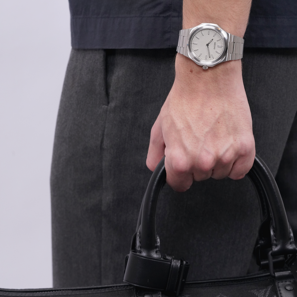 Oliver Watch - Large Model