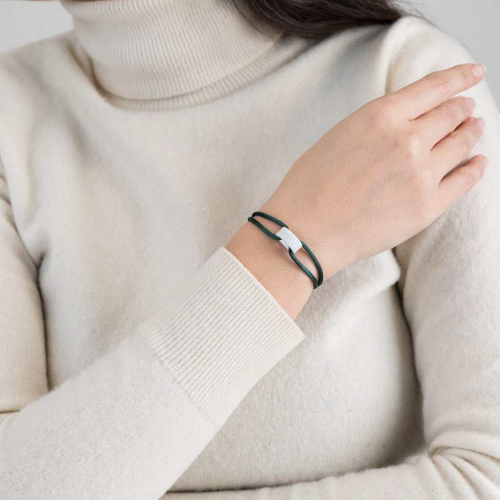 Snow Regent Cord Bracelet