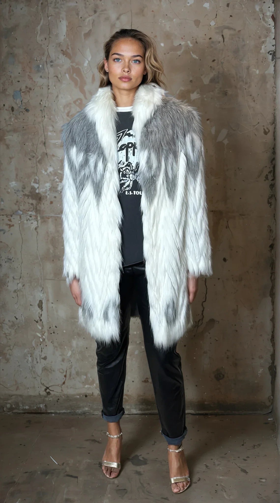 Original 1970's Vintage White / Grey Fox Faux Fur Coat UK 8 - 16