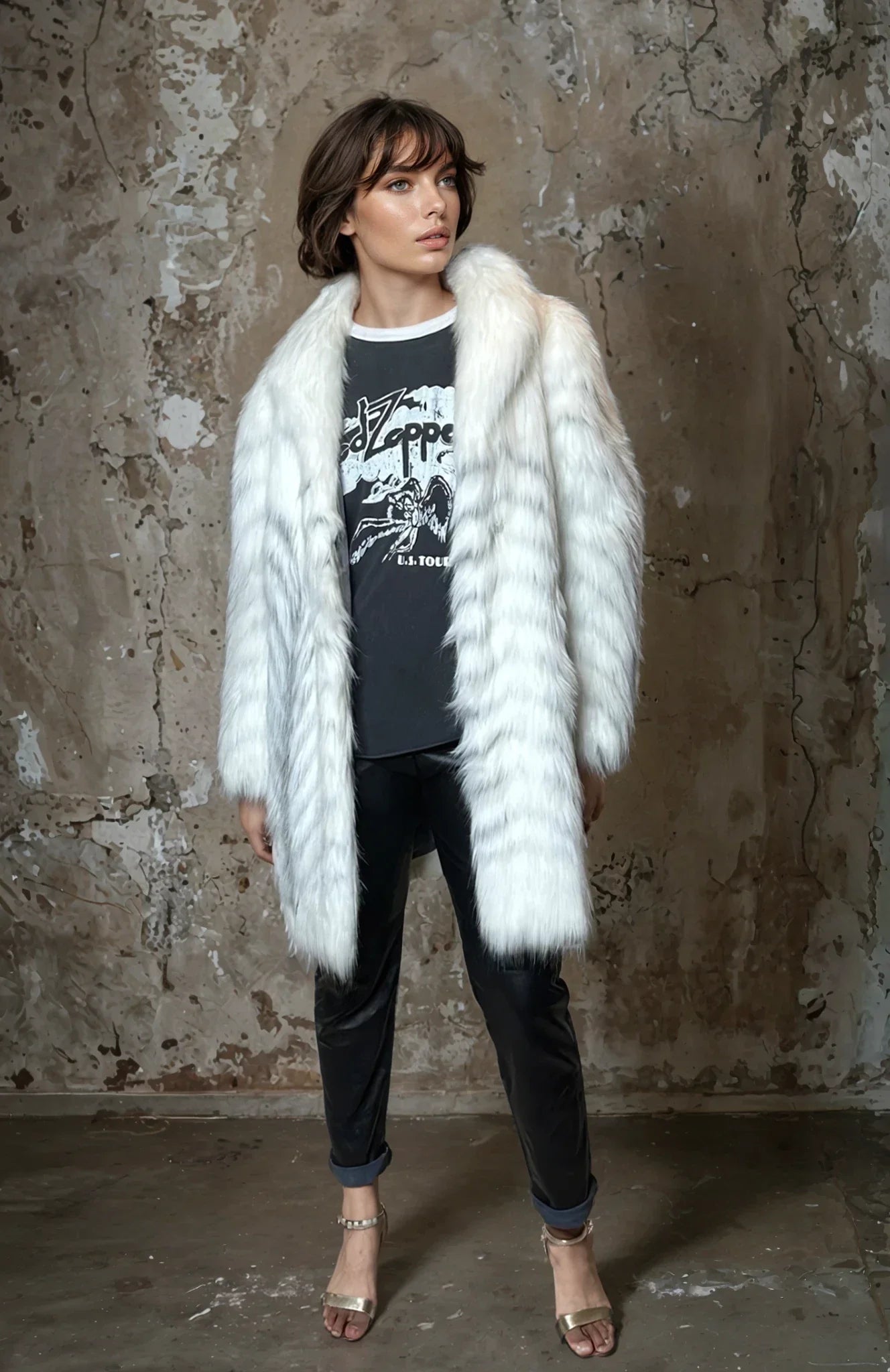 Original 1970's Vintage White Faux Fox Fur Coat UK 8 - 14