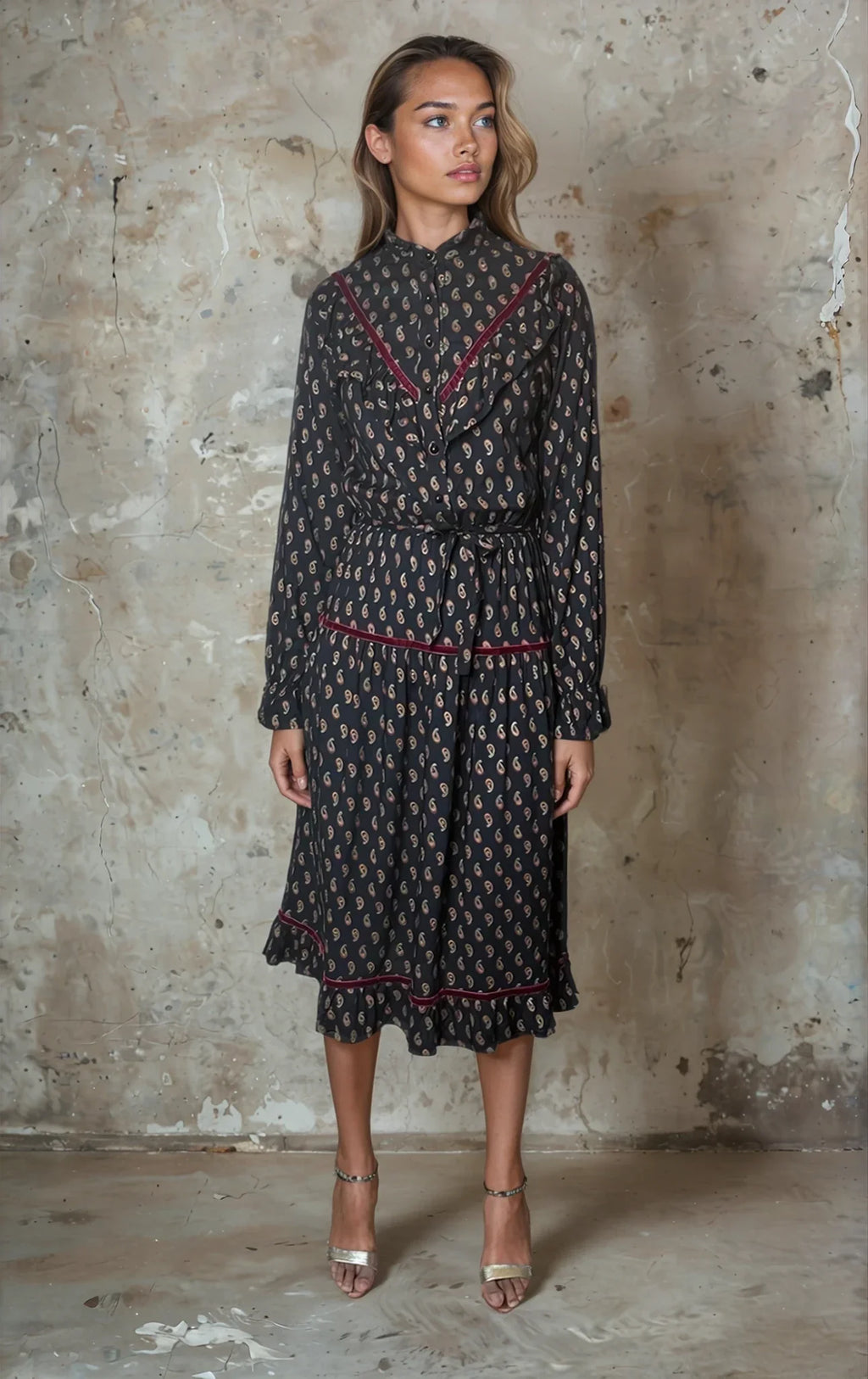 Original 1980's Vintage Paisley Print & Velvet Trim Black Dress UK 8 - 10