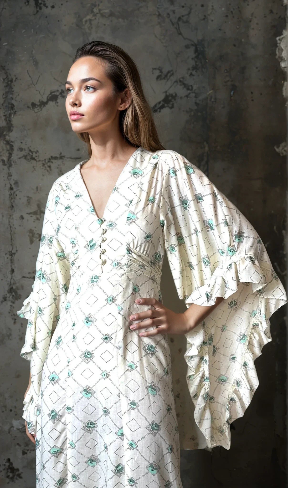 1970's Vintage Cream Printed Angel Sleeve Wedding Dress UK 8 - 14