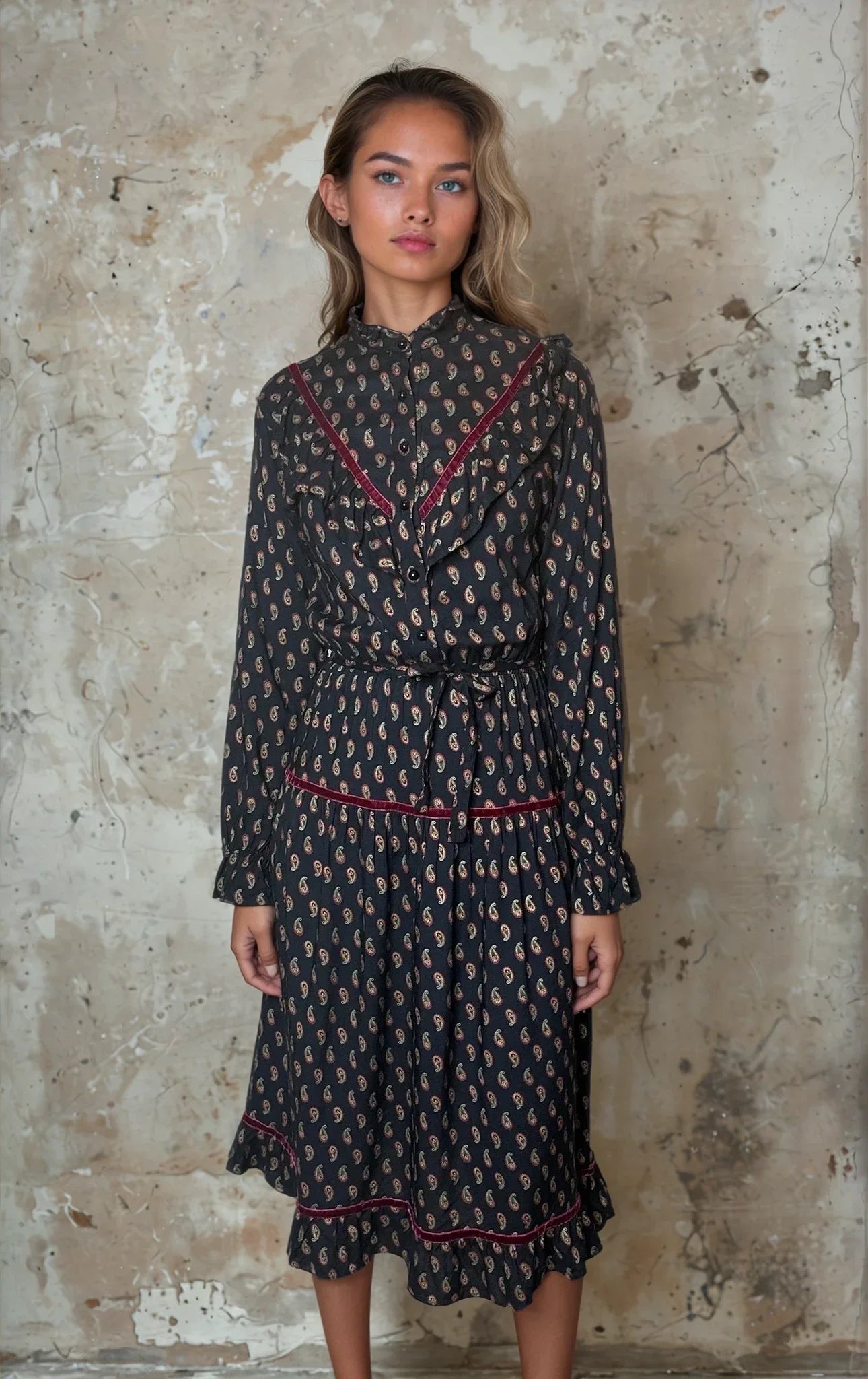 Original 1980's Vintage Paisley Print & Velvet Trim Black Dress UK 8 - 10