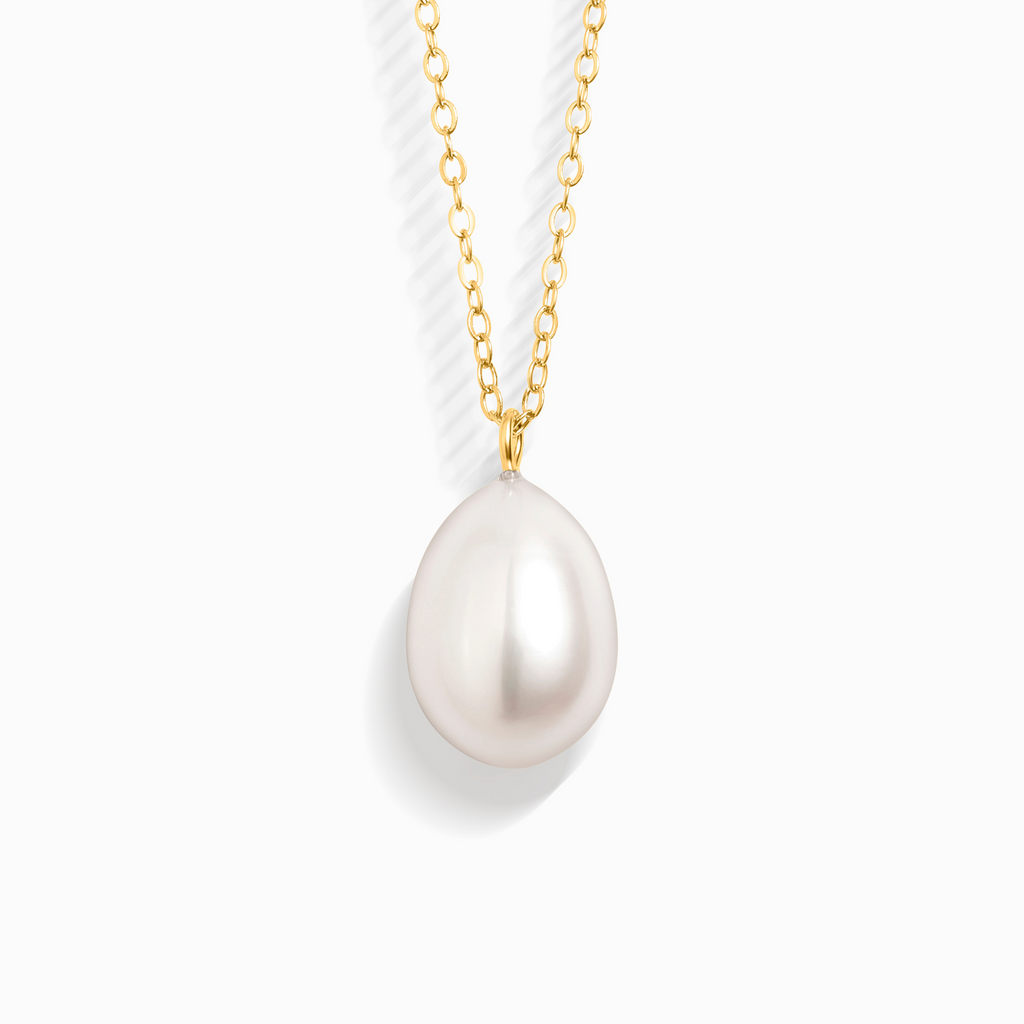 Large Pearl Pendant Necklace in 18k Gold Vermeil