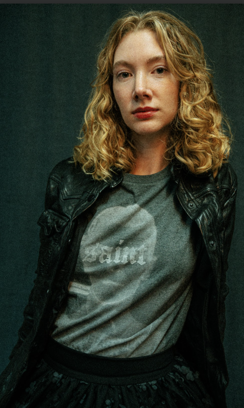 'Saint' T-Shirt in Grey