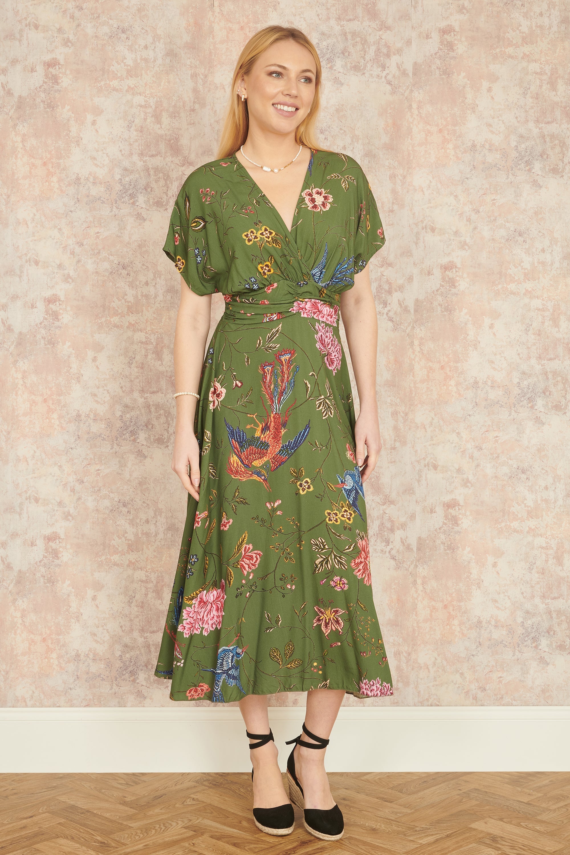Yumi Green Bird and Floral Print Ruched Waist Kimono Midi Dress