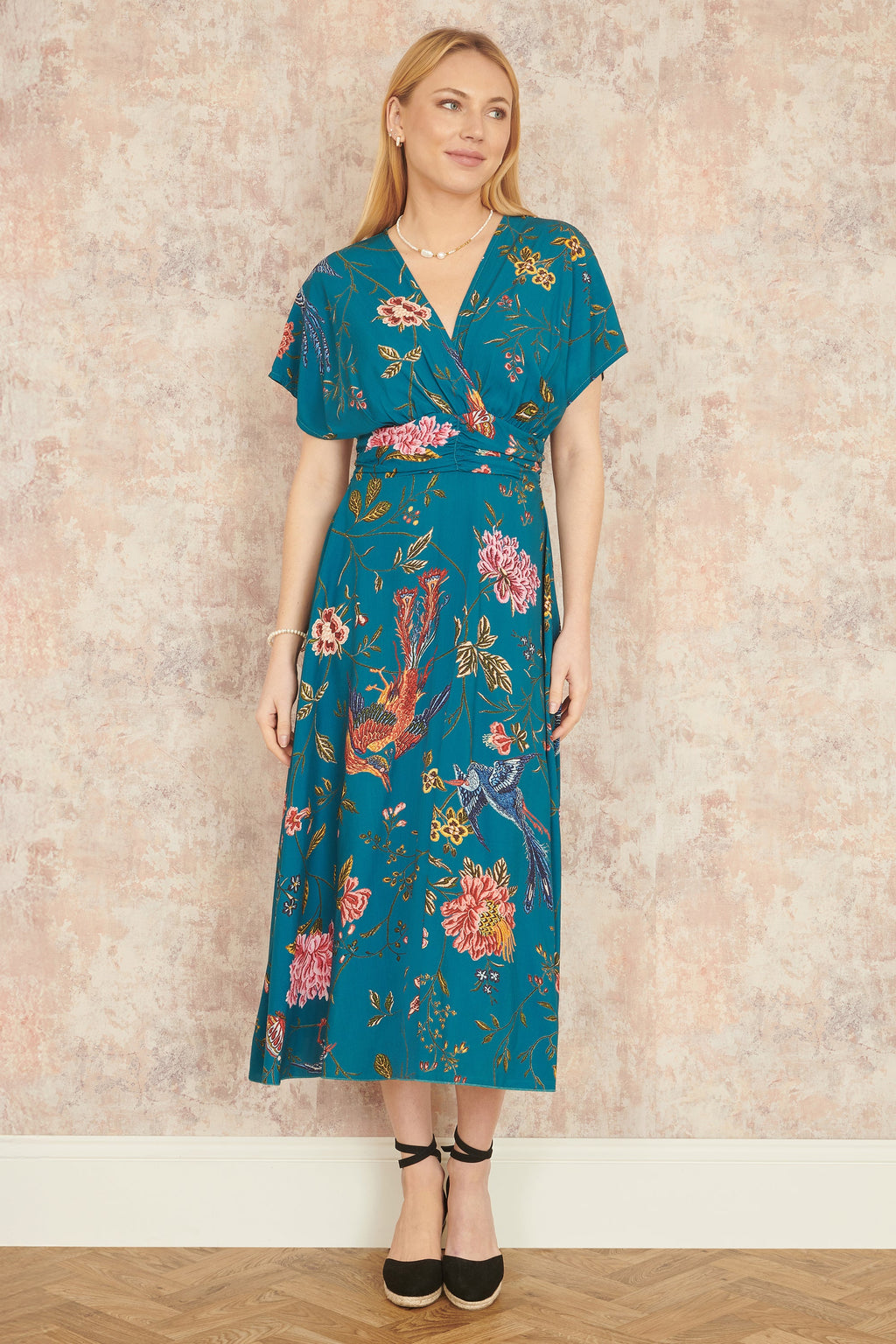 Yumi Teal Bird and Floral Print Ruched Waist Kimono Midi Dress
