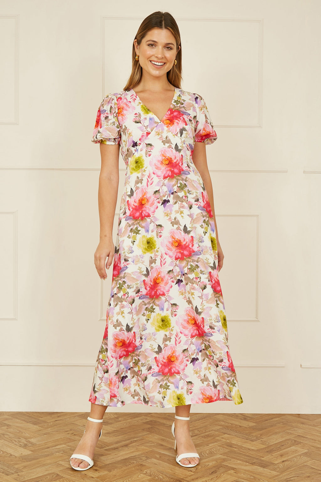 Yumi White Floral Midi Dress