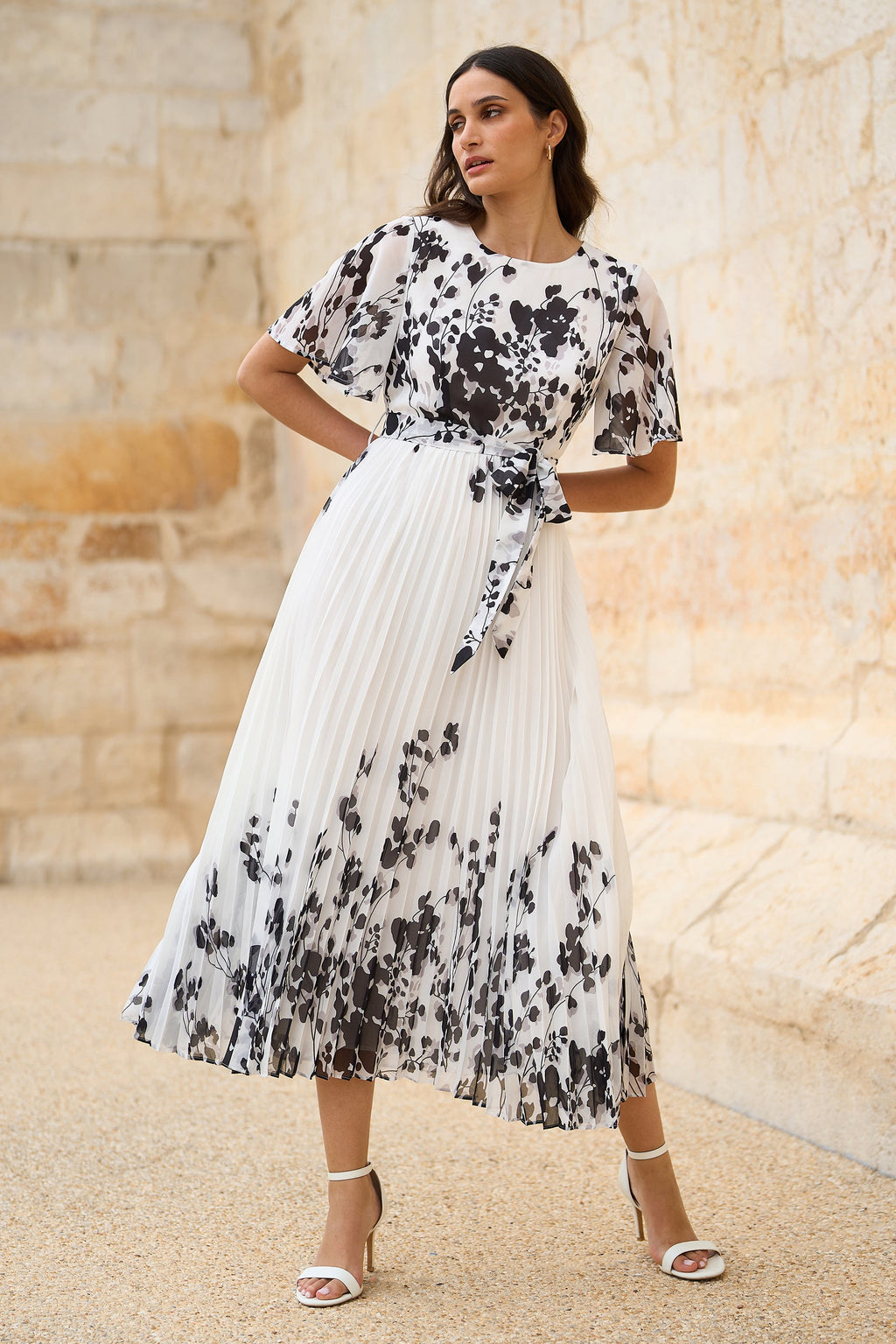 Yumi White Mirror Floral Design Pleated Midi Dress