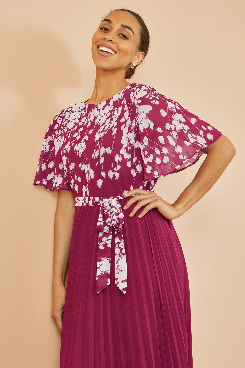 Yumi Burgundy Mirror Floral Design Pleated Midi Dress