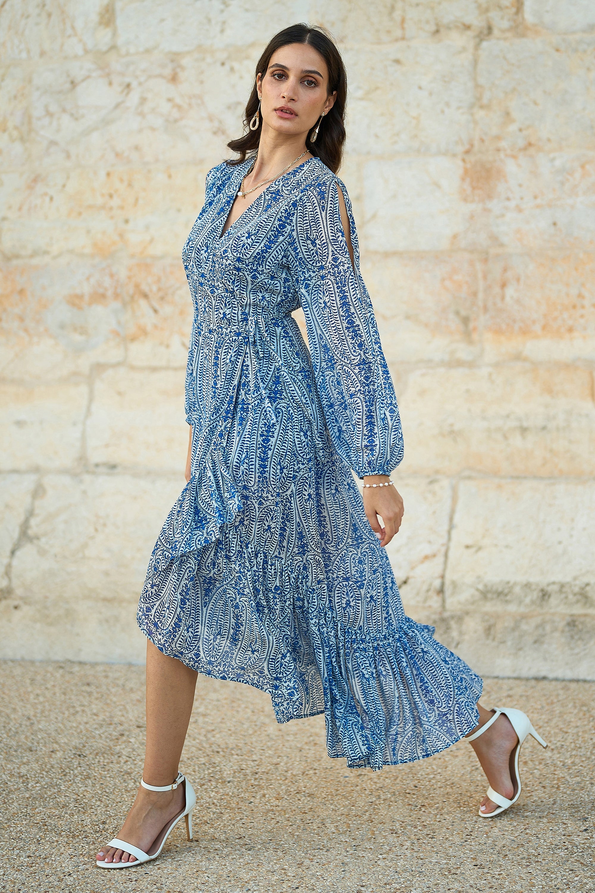 Yumi Blue Paisley Dipped Hemline Midi Dress With Open Long Sleeves