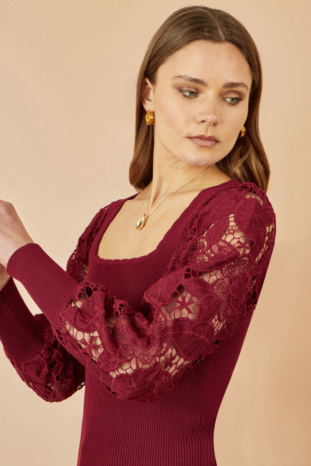 Yumi Burgundy Ribbed Knitted Top With Lace Sleeves