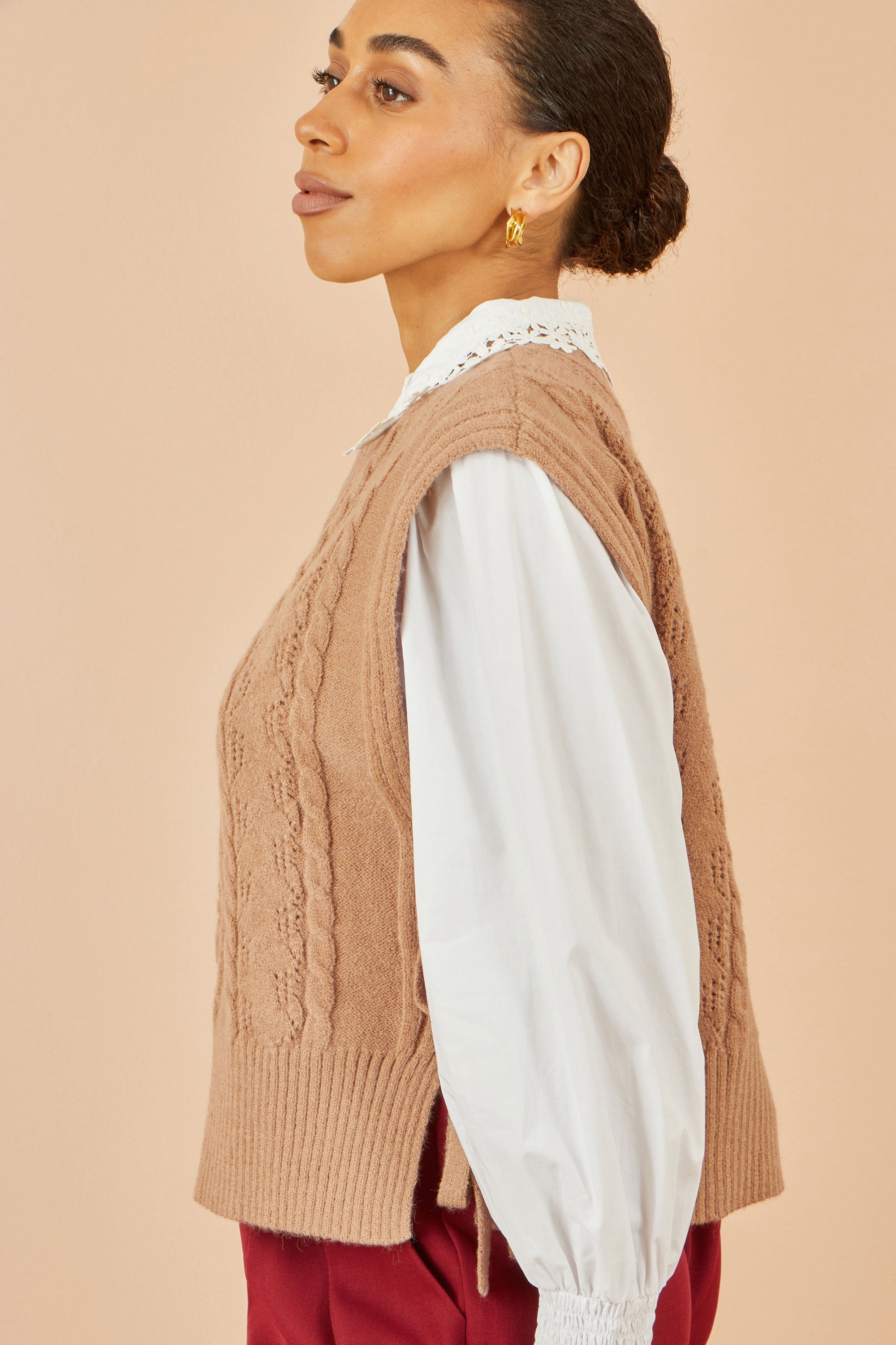 Yumi Camel Flower Cable Knit Tie Side Pullover